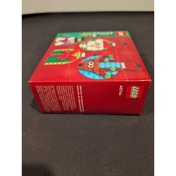 LEGO Christmas Ornament Selection 40744 (153 pcs) – New/Sealed Box (Shelf Wear) - Picture 4 of 6